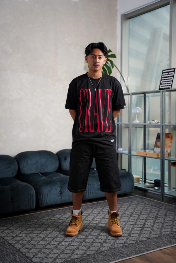 BEN02879 Remastered Crowded - Black