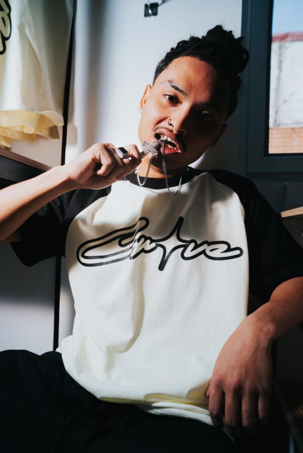 BEN05250 Raglan Tee - Black